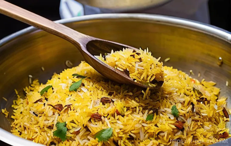 파키스탄 전통 요리 비르야니 - **A Regal Biryani Feast:** An exquisitely composed, top-down shot of a majestic Biryani dish, presen...