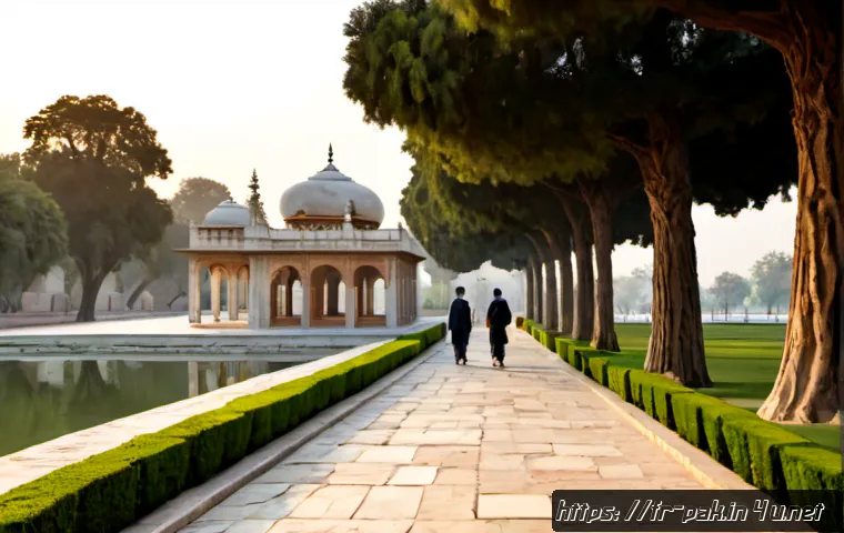 파키스탄 무굴 제국 시대 유적지 - Photorealistic sunrise view of the Shalimar Gardens in Lahore, Pakistan, Mughal-era marble pavilions...